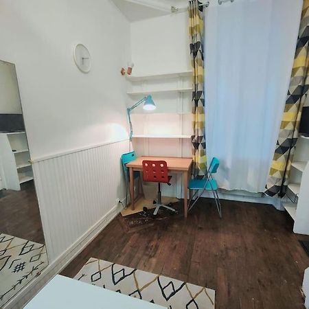 Studio Proche De La Tour Eiffel Apartment Paris Exterior foto